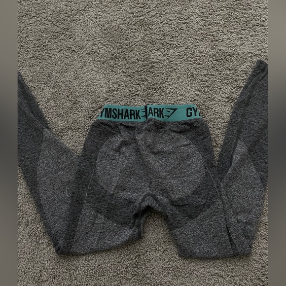 GYMSHARK workout leggings, light & dark grey with teal waist band. Size small - Picture 5 of 5